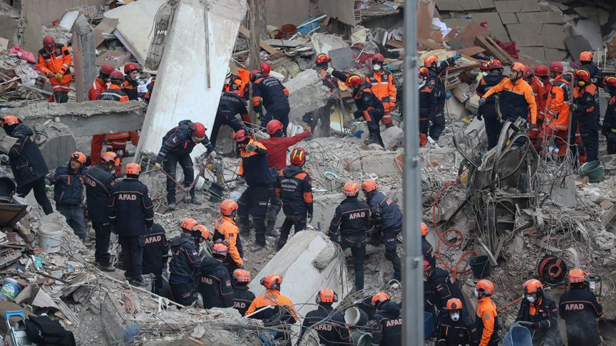 Kartal'da çöken binanın enkazındaki arama-kurtarma çalışmaları tamamlandı