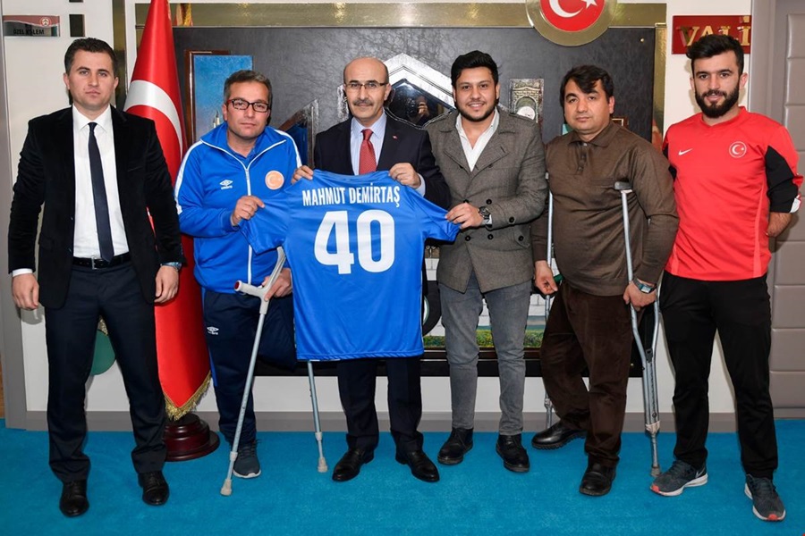 Adana Ampute Engelliler Spor Kulübü Vali Demirtaş’ı Ziyaret Etti