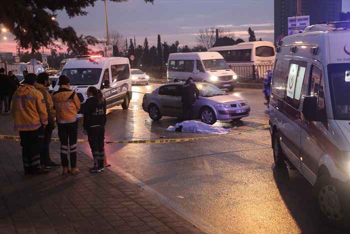 Adana'da otomobilin çarptığı yaya öldü