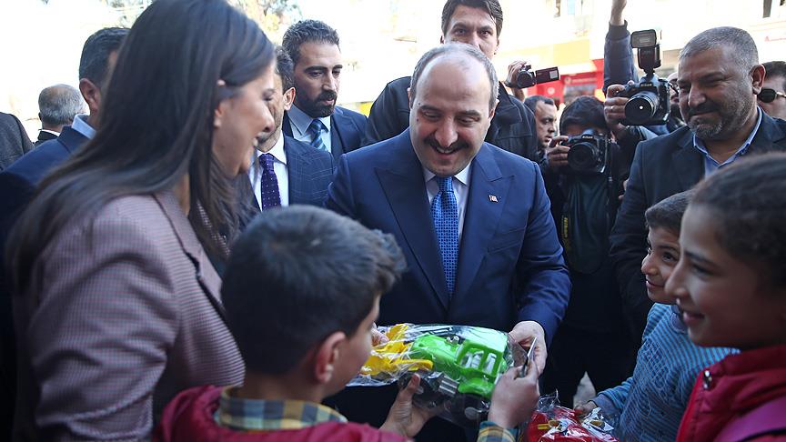 Bakan Varank'tan Adana'da esnaf ziyareti