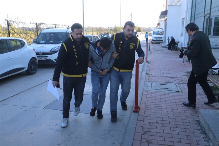 İstanbul'da dolandırdı, Adana'da yakalandı