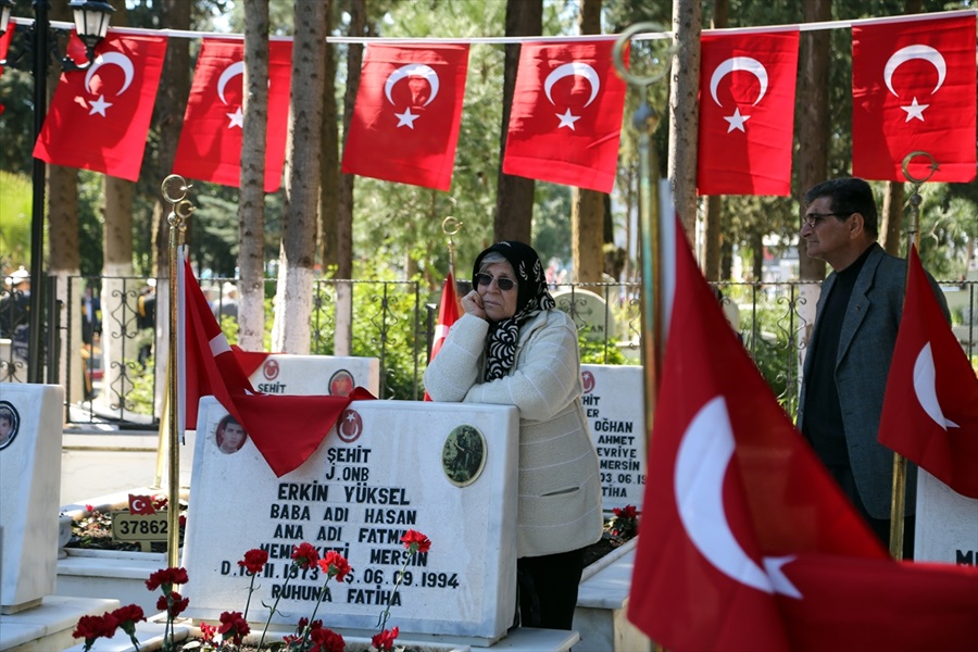 Şehitleri Anma Günü ve Çanakkale Deniz Zaferi'nin 104. yıl dönümü