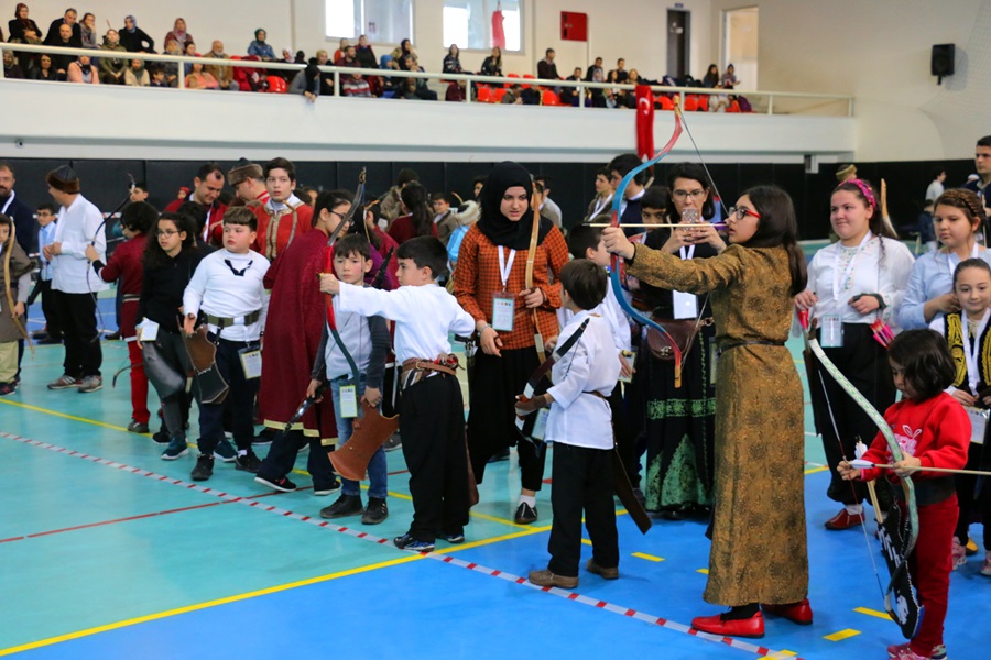 Geleneksel Türk Okçuluğu 18 Yaş Altı Gençler Bölge Salon Şampiyonası tamamlandı