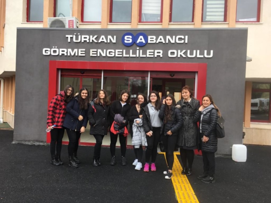 Kültür Koleji Fen Lisesi Öğrencileri “Eğitimde Engel Yok Dayanışma Var”