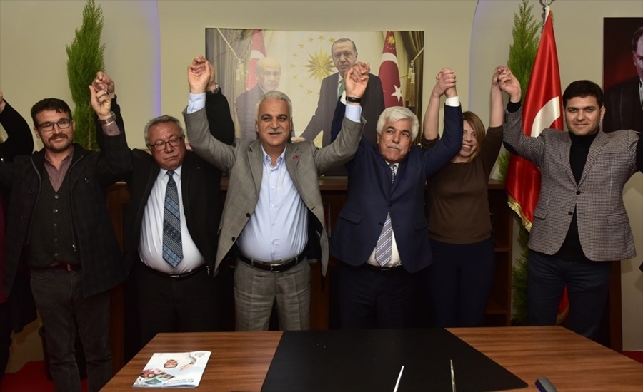 İYİ Parti'den istifa edip MHP'ye katıldılar