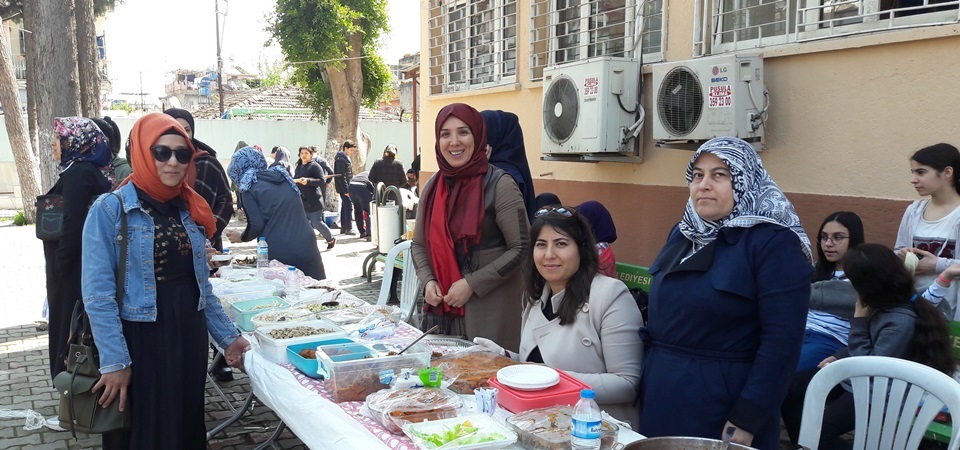 Yüreğir İmam Hatip Ortaokulunda Bahar Şenliği