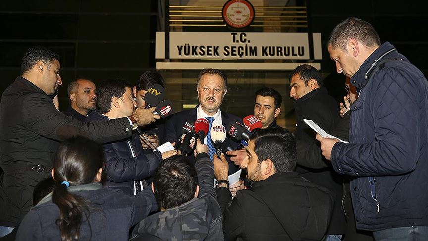 AK Parti'nin YSK temsilcisi Özel: İstanbul'da 51 sandık tekrar sayılacak