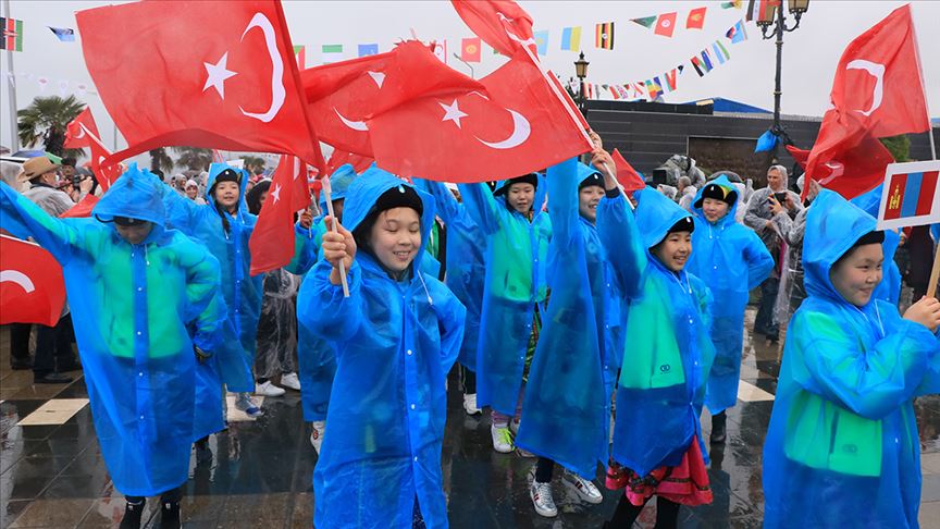 41. Uluslararası 23 Nisan Çocuk Şenliği korteji yapıldı