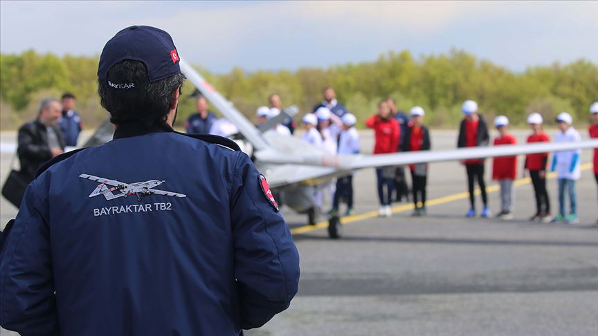 Çocuklar 'SİHA pilotu' oldu