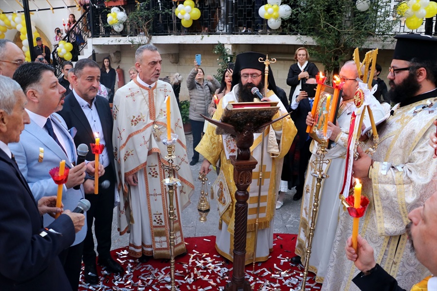 Hatay'da Ortodoks kiliselerinde Noel ayini yapıldı