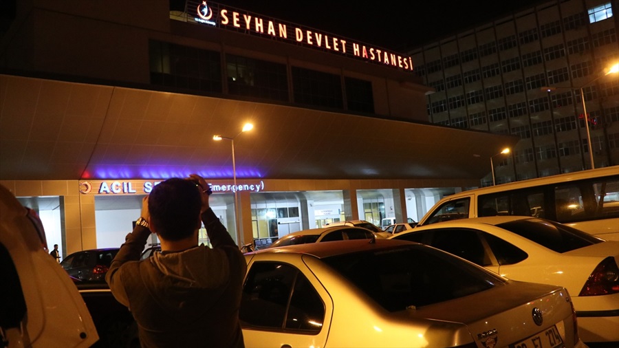 Adana'da yaralı halde bulunan iki kadın hastaneye kaldırıldı