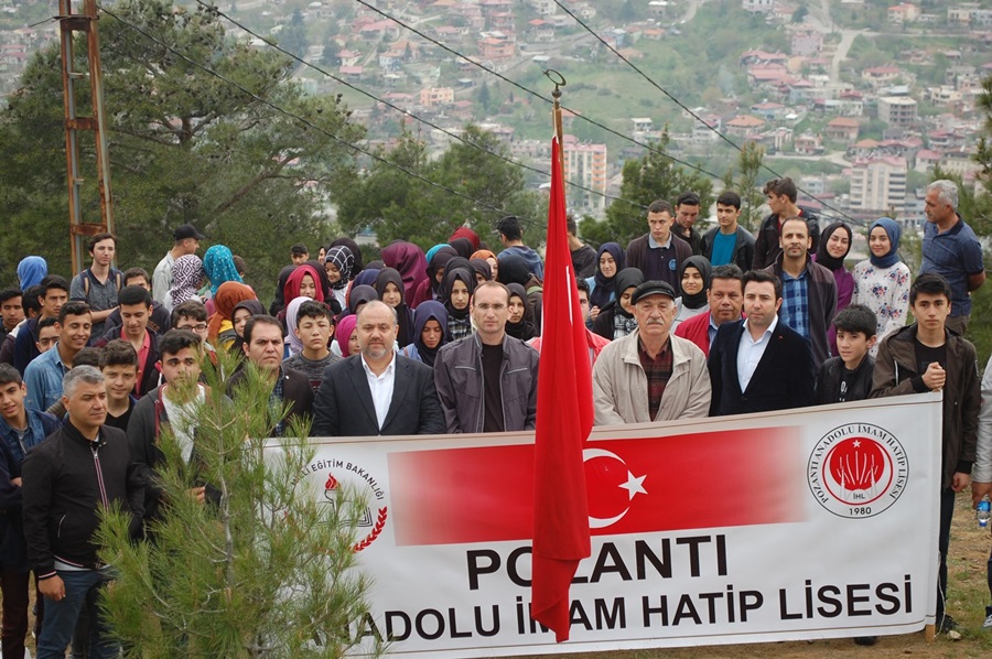 Pozantı Anadolu İHL'den geleneksel tarih yürüyüşü  