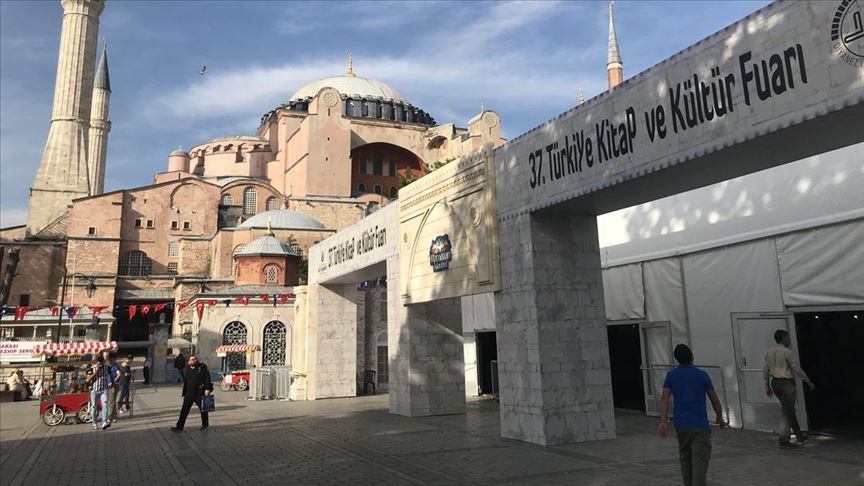 Dini Yayınlar Fuarı, Sultanahmet'te hizmet verecek