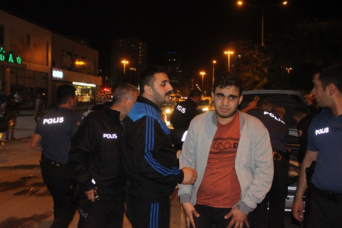 "Dur" ihtarına uymayan sürücü kaza yaptı