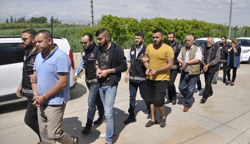 Adana'da tefecilik yaptığı iddia edilen aileye operasyon