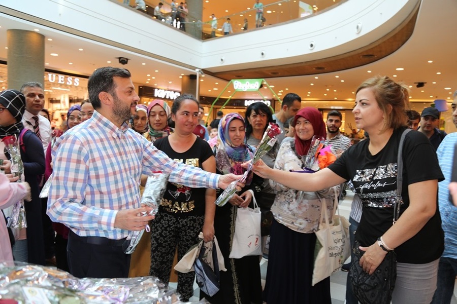 Başkan Kocaispir: "Annelerimiz baştacımızdır"  