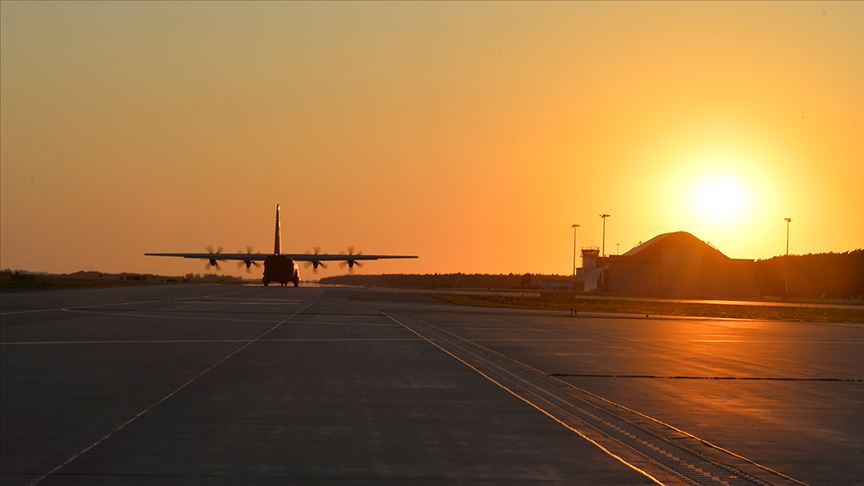 Ramstein Üssü: Almanya'daki tartışılan 'Küçük Amerika'