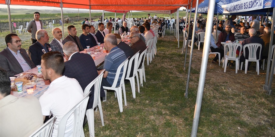 Vali Demirtaş, Şehit Mehmet Erdoğan'ın Yedi Mevlidi Ve İftar Programına Katıldı