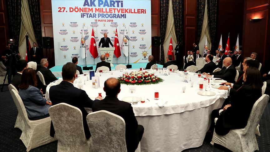 Erdoğan: Sürekli yeni insanlar kazanarak önümüzdeki döneme hazırlanacağız