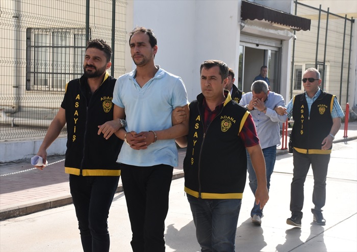 Adana'da fabrikadan kablo hırsızlığı