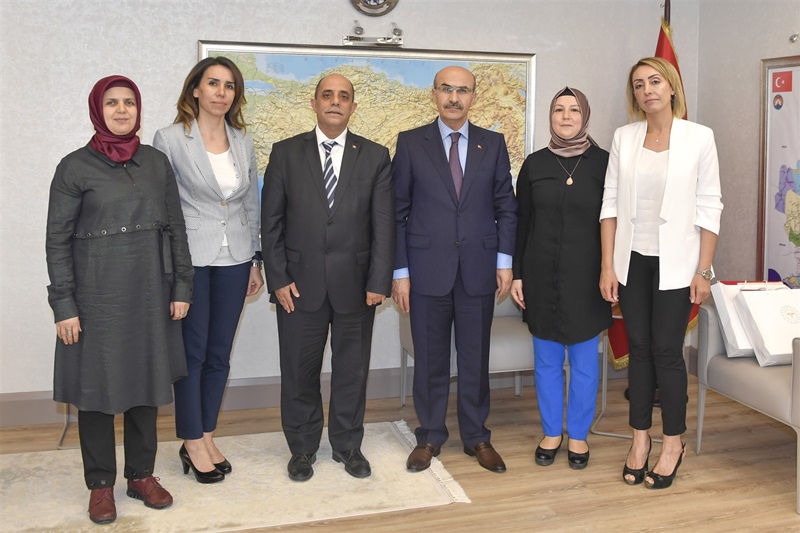 Yılın Hemşirelerinden Vali Demirtaş’a Ziyaret
