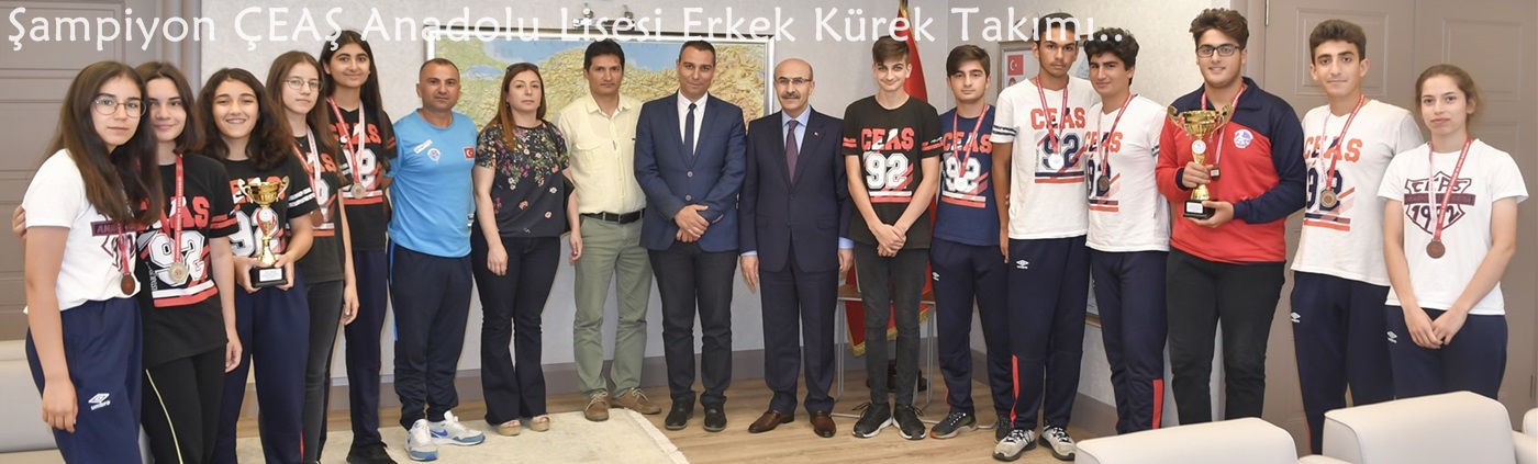 Şampiyon ÇEAŞ Anadolu Lisesi Kürek Takımından Vali Demirtaş’a Ziyaret