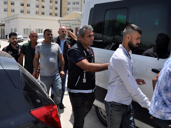 Adana'da uyuşturucu operasyonu: 13 gözaltı