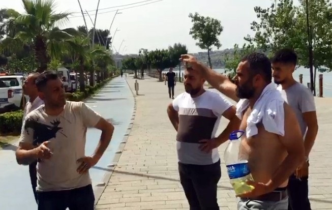  ‘Bici bici’ satıcısı benzin döküp kendini yakmaya kalkıştı  
