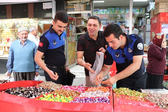 Pozantı'da zabıtadan bayram öncesi denetim