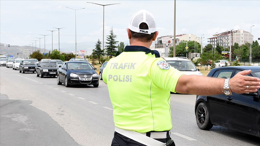 Emniyet Genel Müdürü Uzunkaya: Ölümlü kaza oranı yüzde 30 azaldı