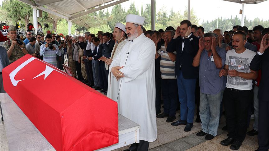 Şehit Uzman Onbaşı Yücel son yolculuğuna dualarla uğurlandı