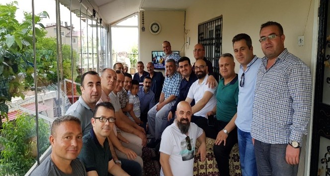 Ramazan Bayramını fırsat bilerek mezun olduktan 22 yıl sonra biraraya geldi.