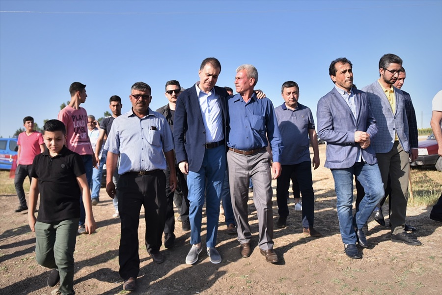Ömer Çelik'ten asker ailelerine ziyaret