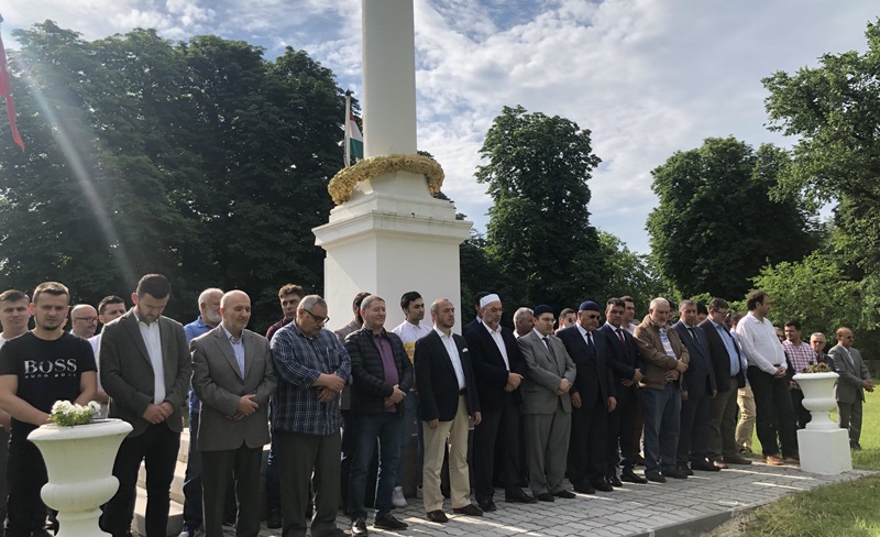 Macaristan'da Yaşayan Müslümanlar Bayramda Budapeşte'de Buluştu