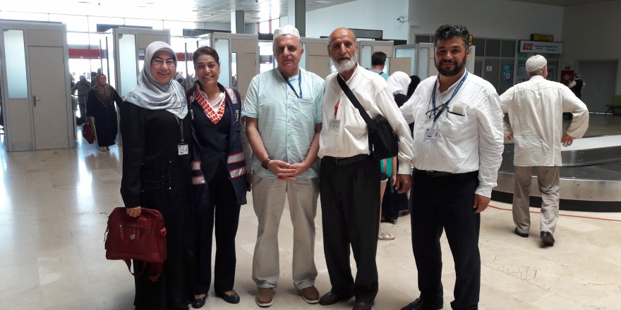 Adana'dan Hareket Eden Ramazan Umrecileri Kutsal Topraklardan Döndü