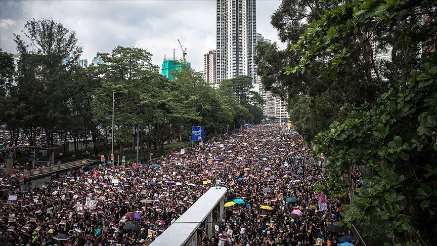 ABD'ye Hong Kong'daki protestolarda 'ihtiyat' uyarısı