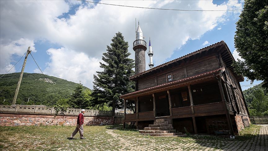 'Çivisiz cami' yıllara meydan okuyor