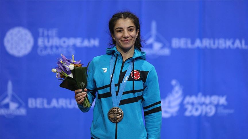 Evin Demirhan'dan bronz madalya