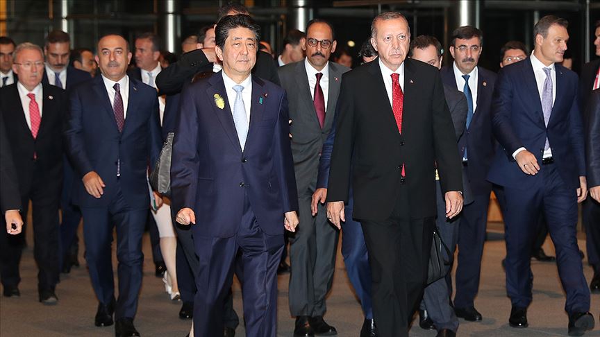 Cumhurbaşkanı Erdoğan Japonya Başbakanı Abe ile bir araya geldi