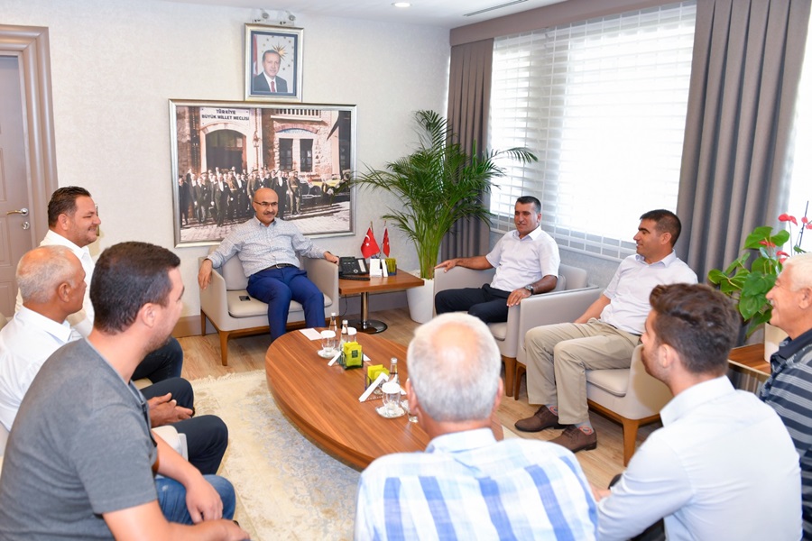 Seyhan Ve Yüreğir İlçesine Bağlı Mahalle Muhtarları Vali Demirtaş’ı Ziyaret Etti