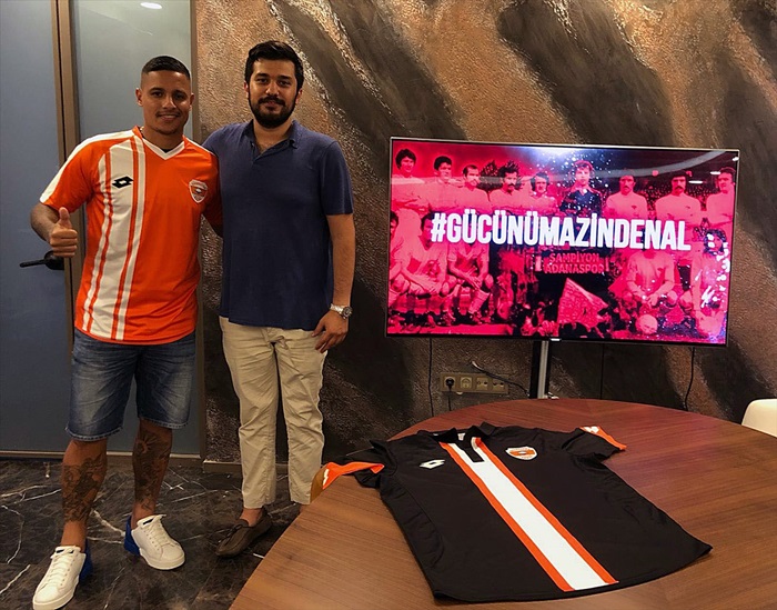 Roni yeniden Adanaspor'da