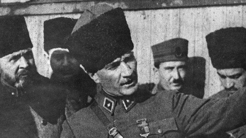 D.Mehmet Doğan: Mustafa Kemal ve Kemalizm - Bir Sahsın Tarihinden Çıkarılan Devlet ve Ideoloji