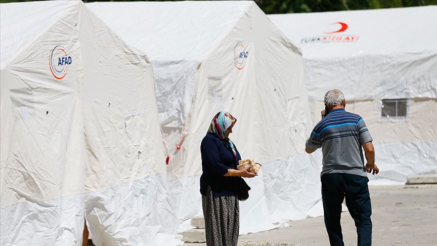 Denizli'deki depremin yaraları sarılıyor