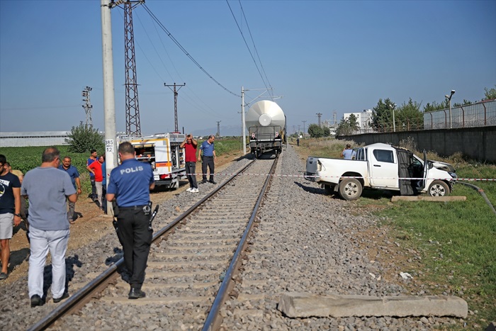 Mersin'de hemzemin geçitte kaza: 1 ölü