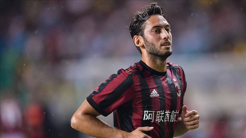 Hakan Çalhanoğlu'nun performansı Milan'a yetmedi