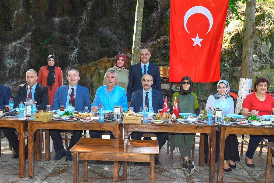 Vali Demirtaş, “Doğu Akdeniz Lezzet Turu” Etkinliğine Katıldı