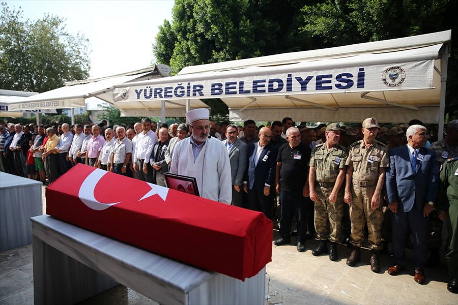 Şehit uzman çavuş son yolculuğuna uğurlandı