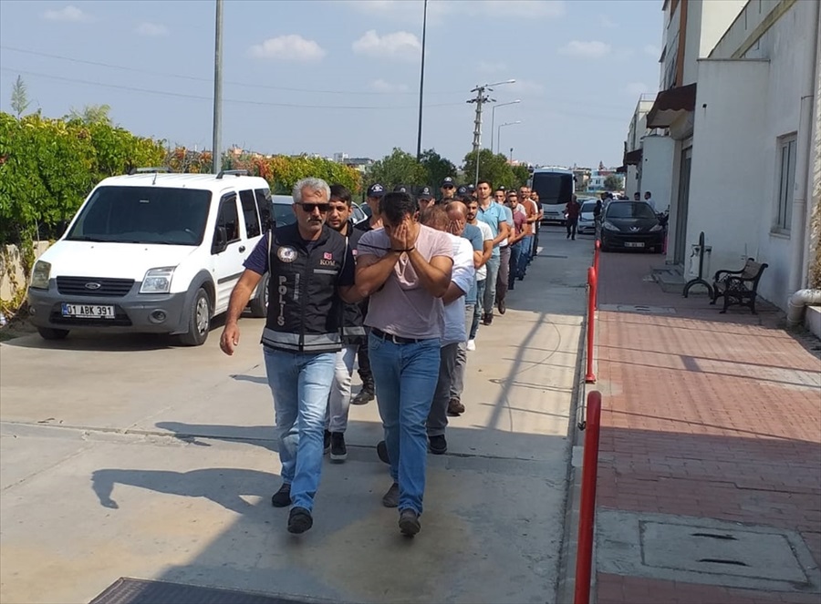 Adana merkezli 13 ildeki FETÖ operasyonu