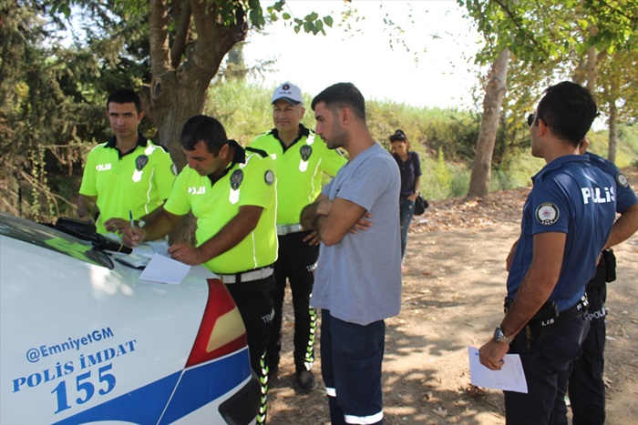 Cinayet zanlısı adına sahte ehliyet almış