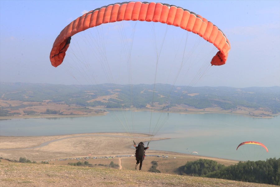 10. Havacılık ve Yamaç Paraşütü Festivali